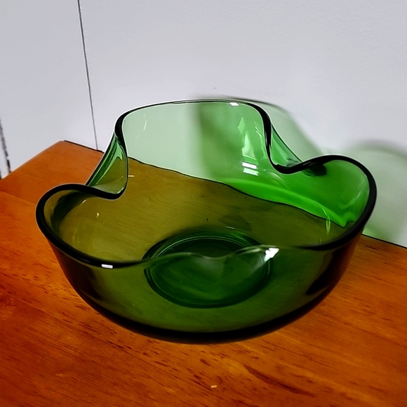 MCM Anchor Hocking Green Dip Bowl - Picture 1 of 6